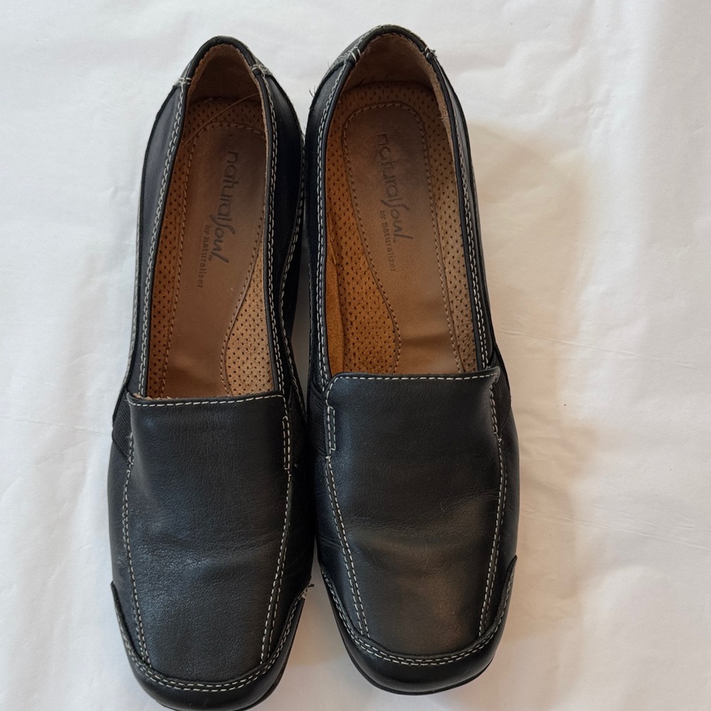 Natural Soul by Naturalizer Brown Leather Loafers/2.00 w purchase
